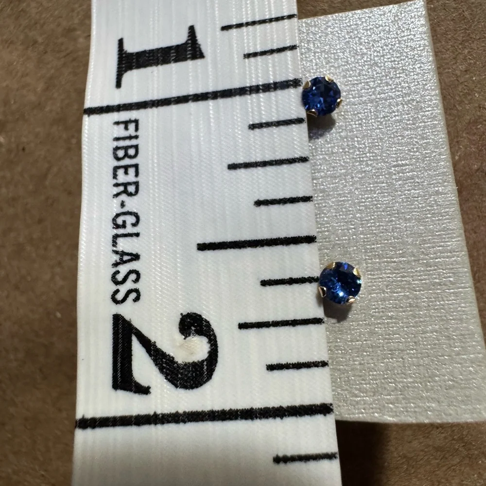 Claire’s Blue small earrings September birthstone